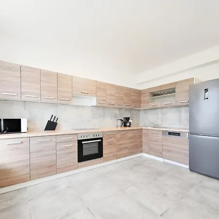 Raj Living - 2 Schlafzimmer - Sofa - Kueche - Waschmaschine - 20 Min To Messe Dus Apartment Willich