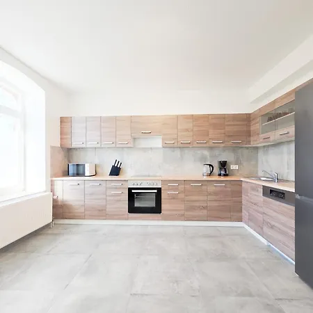 Tolstov - 2 Schlafzimmer - Sofa - Kueche - Waschmaschine - 20 Min To Messe Dus Willich