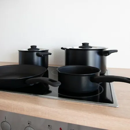 Apartamento Tolstov - 2 Schlafzimmer - Sofa - Kueche - Waschmaschine - 20 Min To Messe Dus