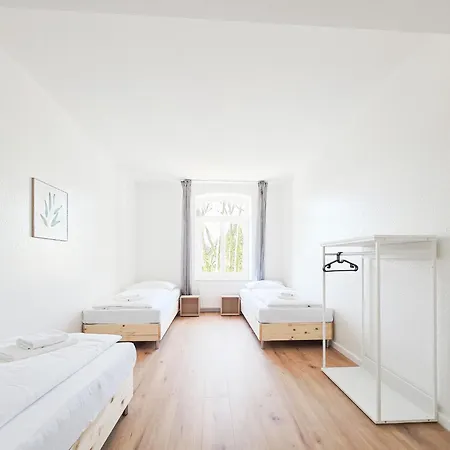 Raj Living - 2 Schlafzimmer - Sofa - Kueche - Waschmaschine - 20 Min To Messe Dus Willich