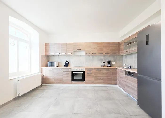 Tolstov - 2 Schlafzimmer - Sofa - Kueche - Waschmaschine - 20 Min To Messe Dus Willich