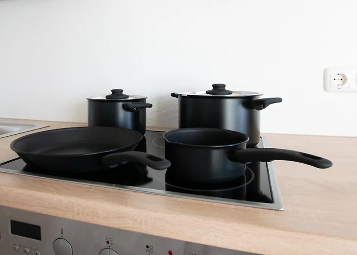 Apartament Tolstov - 2 Schlafzimmer - Sofa - Kueche - Waschmaschine - 20 Min To Messe Dus